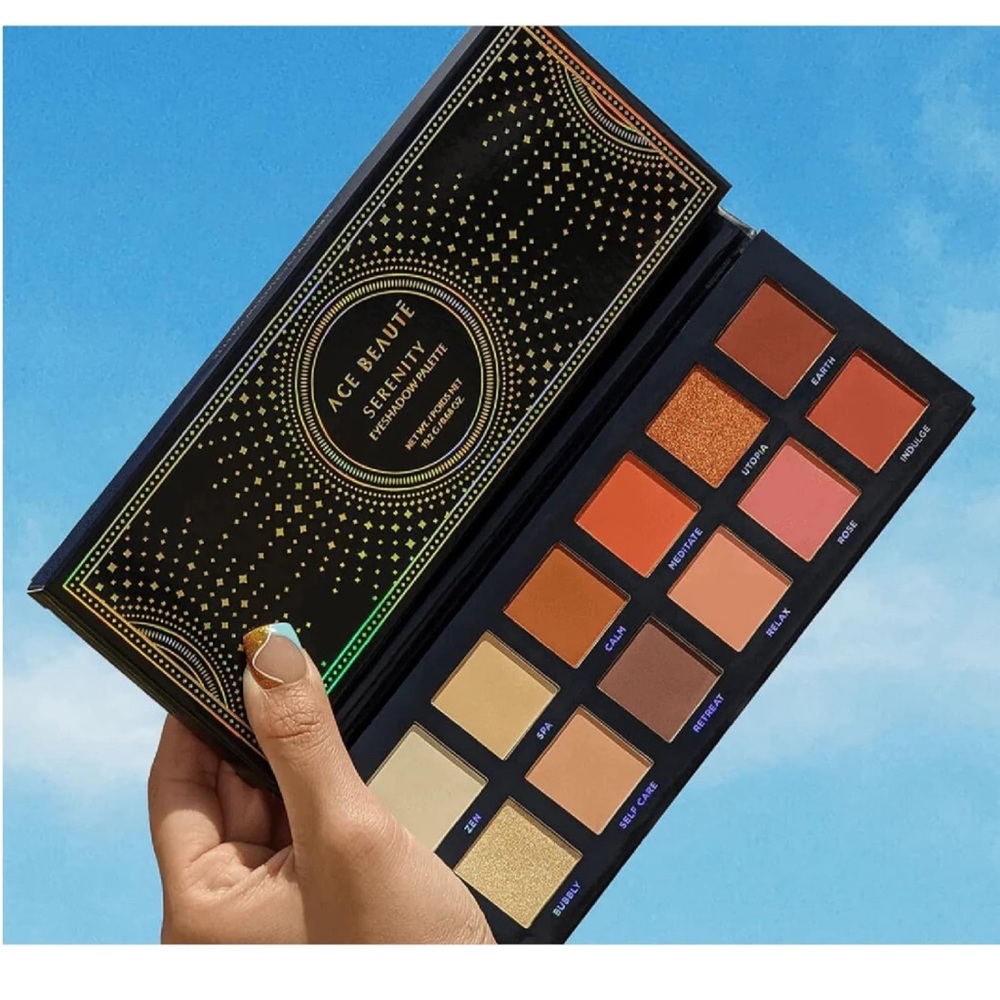 NEW Ace Beaute Serenity Eyeshadow Palette. Brand New in Box.